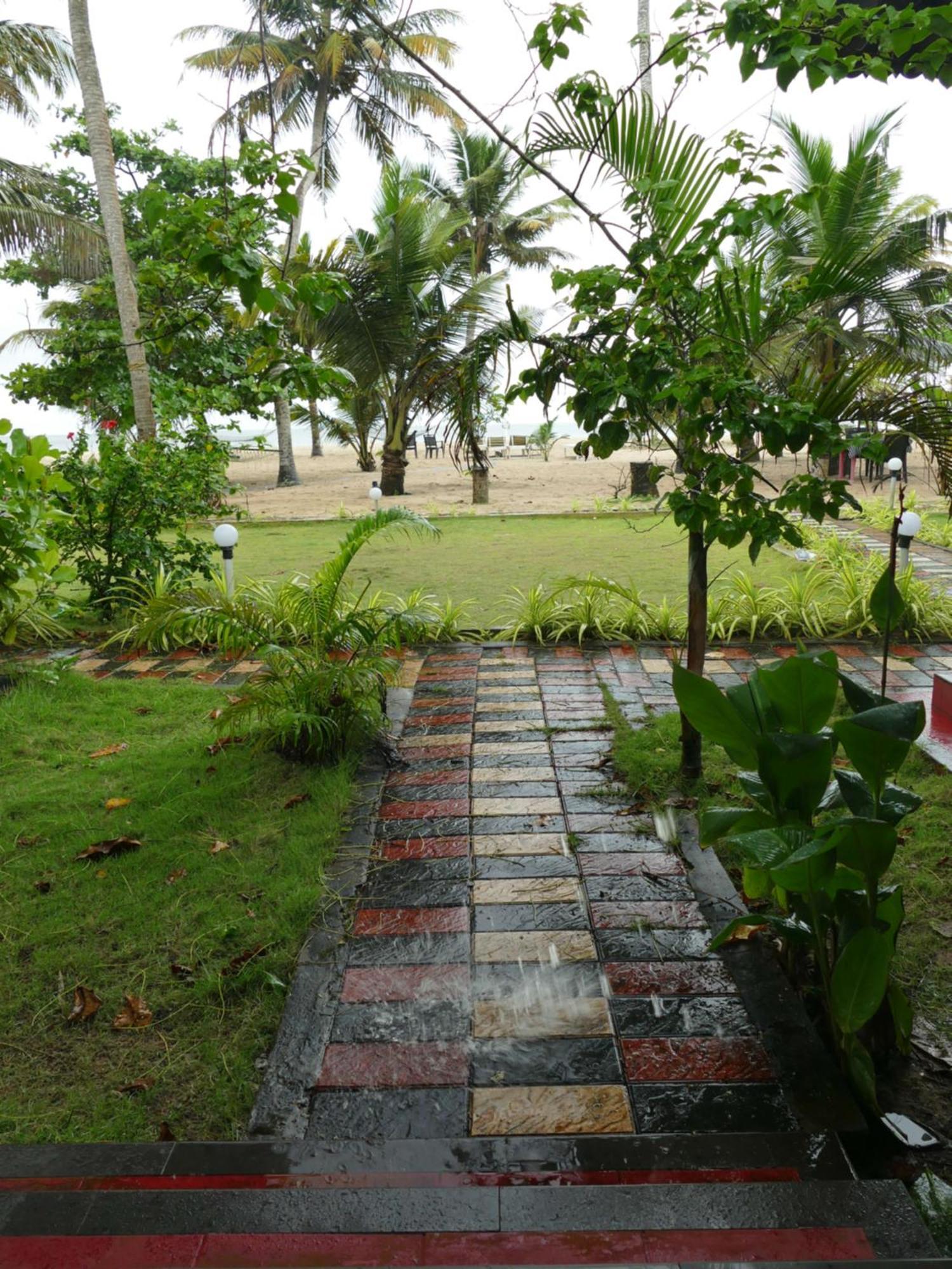 Marari SeaLap Beach Villas Mararikulam Bagian luar foto