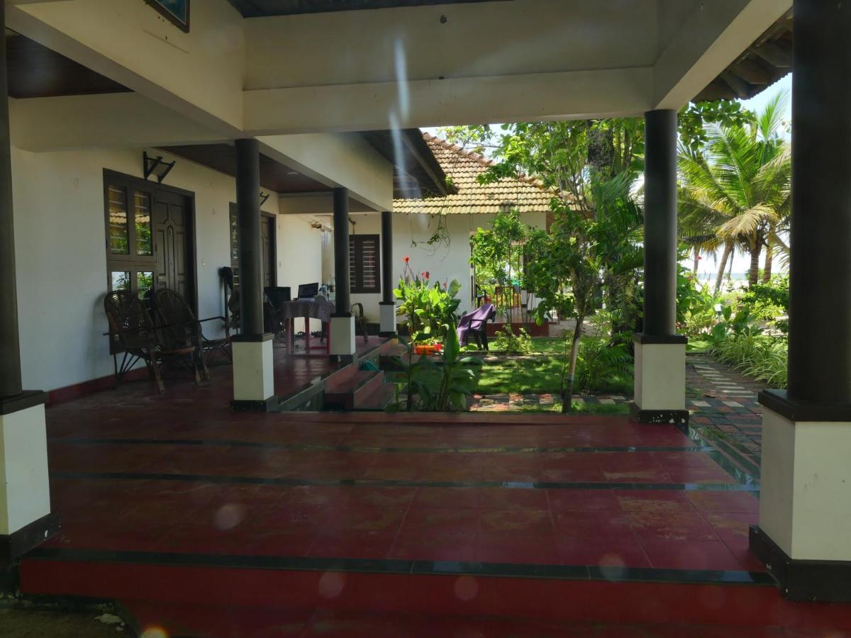 Marari SeaLap Beach Villas Mararikulam Bagian luar foto