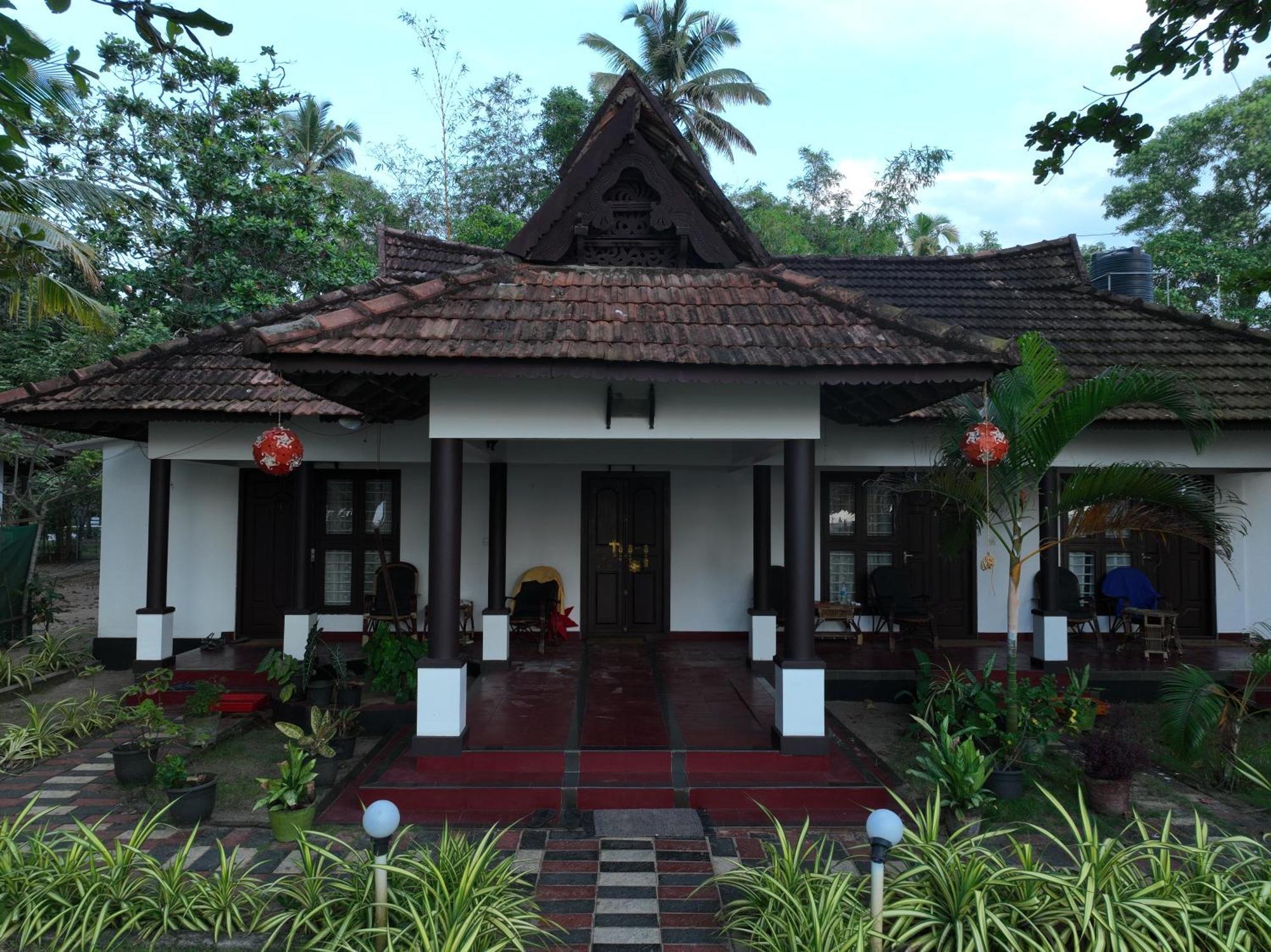Marari SeaLap Beach Villas Mararikulam Bagian luar foto